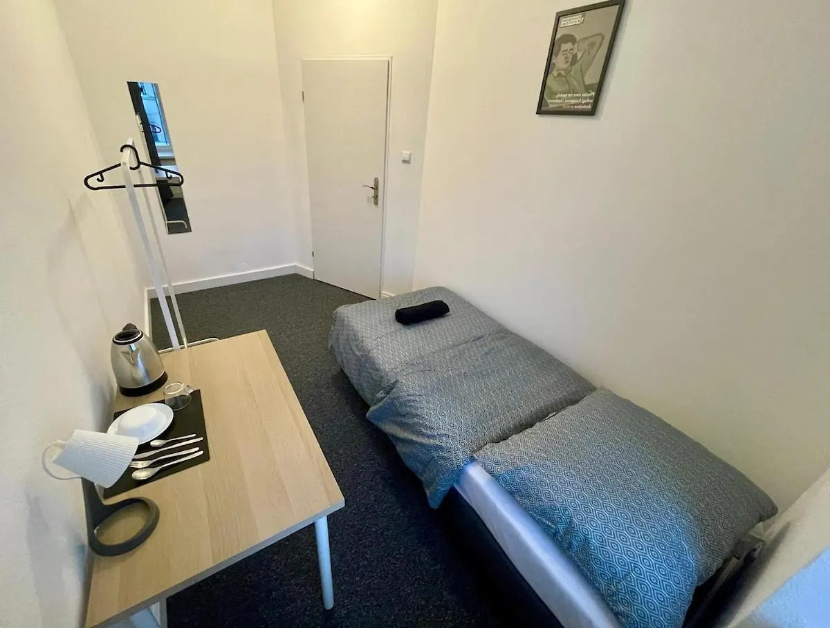 Apartment Fantastic Waw - Ch5 Room C211 Warsaw Poland